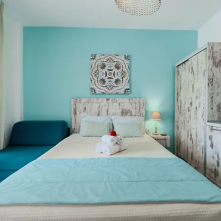 Blue Bay Lägenhetshotell 2*